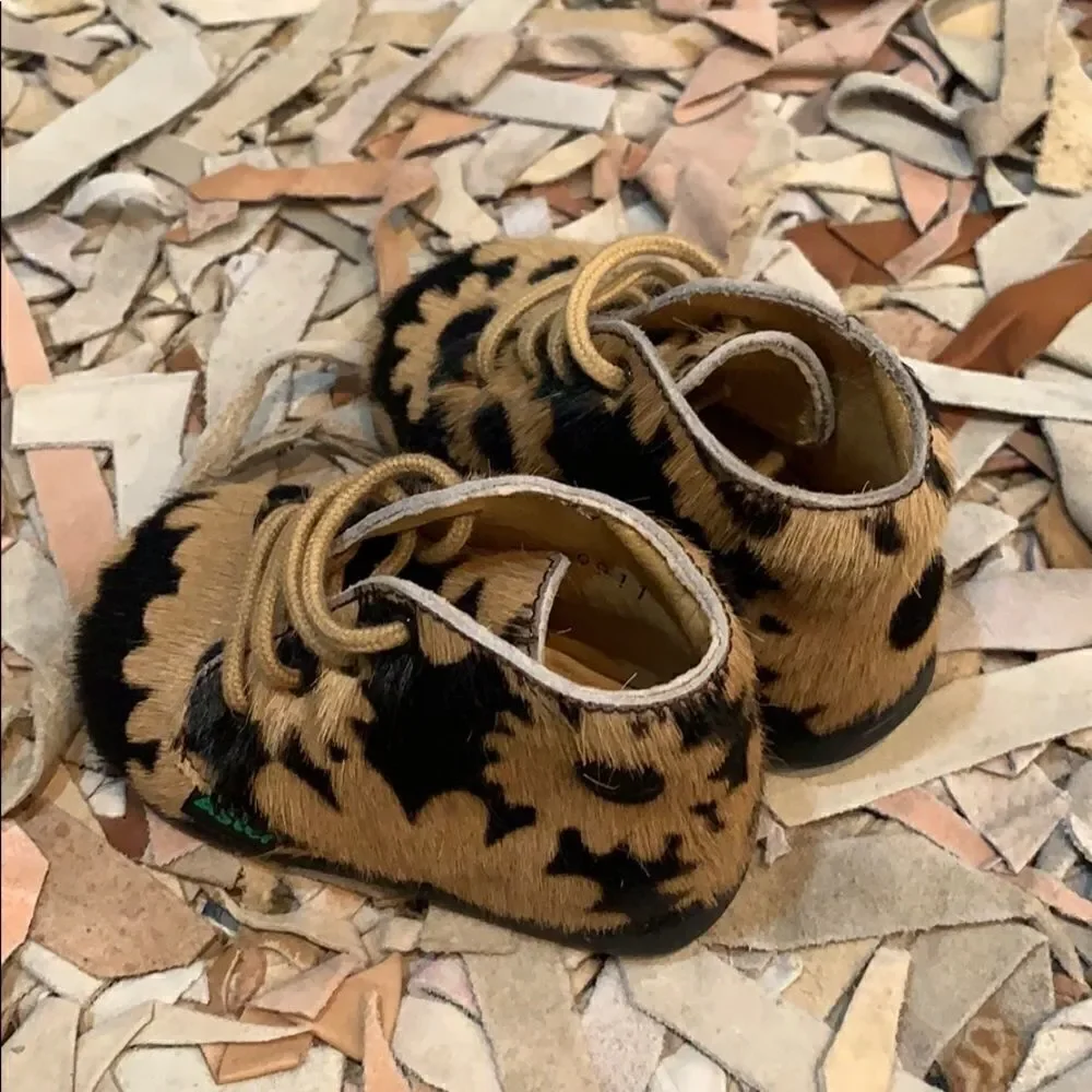 Aster depuis calf hair floral booties EU 17 US 3-6M